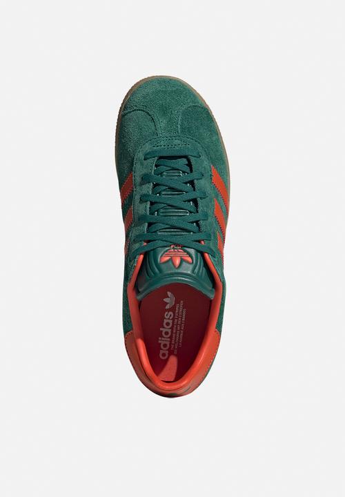adidas Originals - Gazelle J - Collegiate Green/Preloved Red/Gum 3