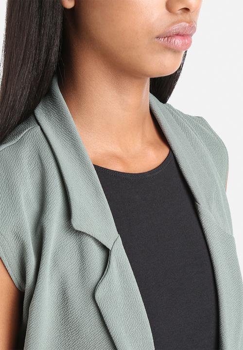 Influence. - Sleeveless Longline Blazer