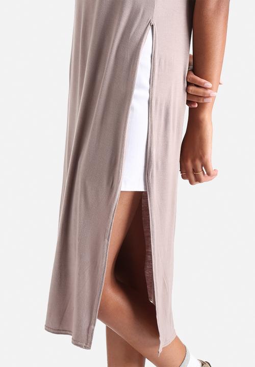Influence. - Sleeveless Split Side Maxi Top
