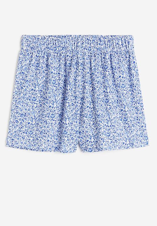 H&M - Crêpe shorts - white/blue floral