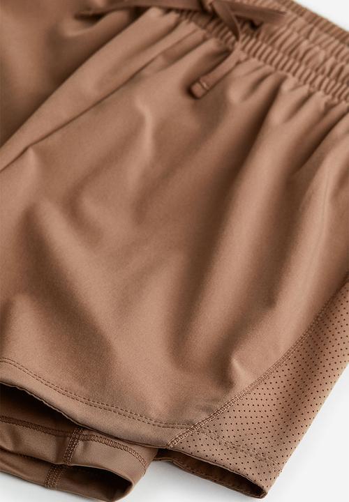H&M - Drymove™ double-layered running shorts - light brown