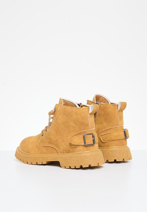 Pop Candy - Faux suede lace up boots - beige