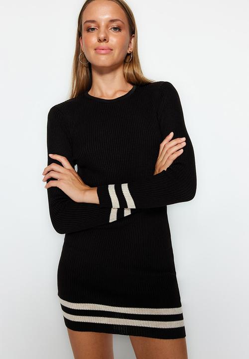 Trendyol - Ribbed fitted dress - black