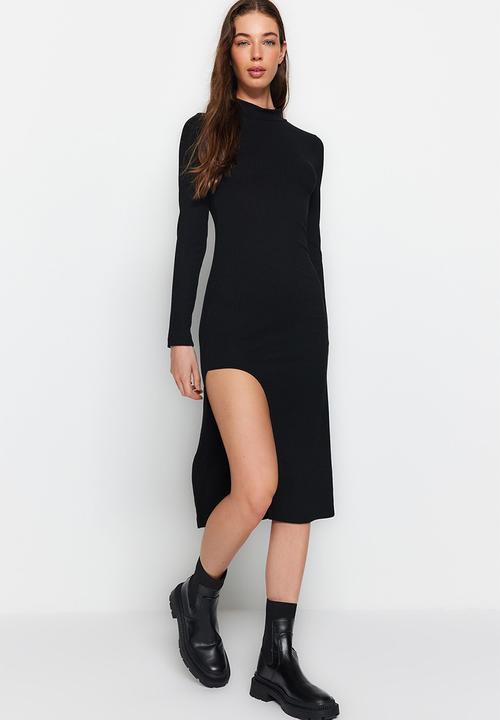 Trendyol - Fitted midi dress - black