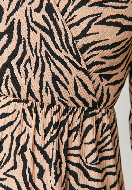 Trendyol - Leopard print ottomoan dress - camel