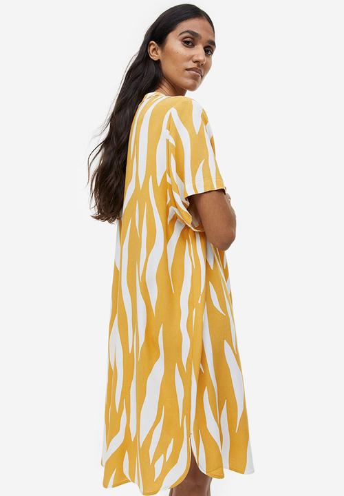 H&M - V-neck tunic - dark yellow/patterned