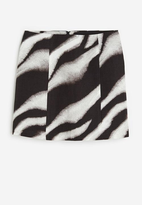 H&M - Mini skirt - black/zebra print