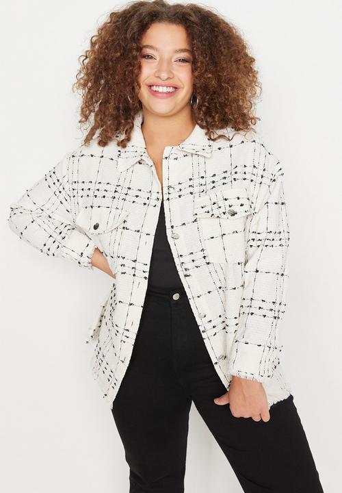 Trendyol - Plus chenille shirt - white