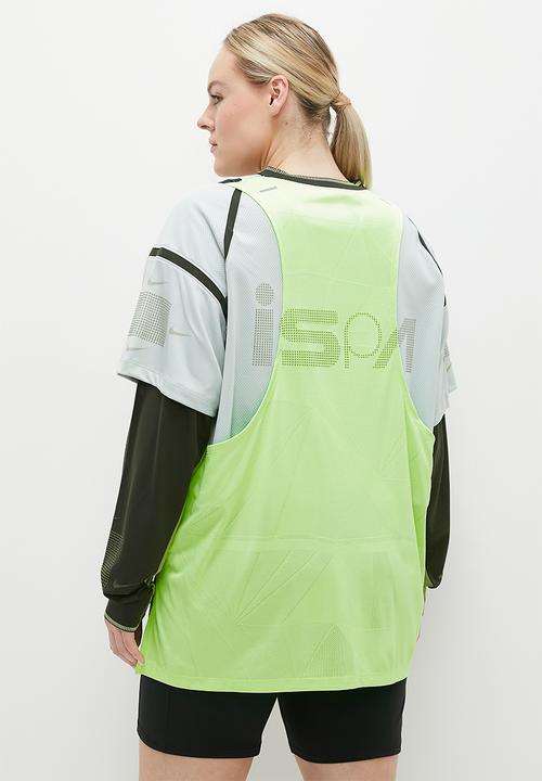 Nike - Plus U Nrg Ispa Long sleeve Top - Lt Sil/Sequoi