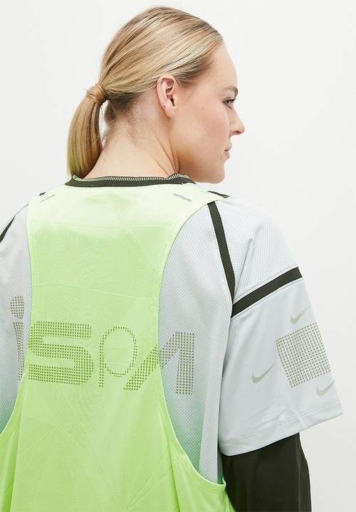 Nike - Plus U Nrg Ispa Long sleeve Top - Lt Sil/Sequoi