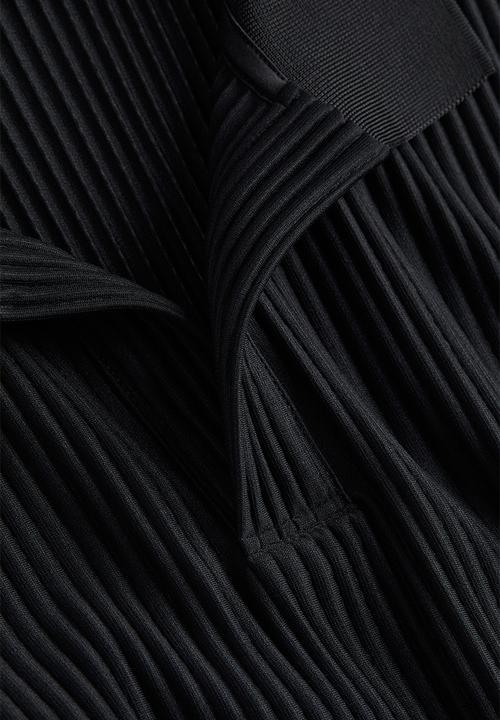 H&M - Relaxed fit pleated polo shirt - black