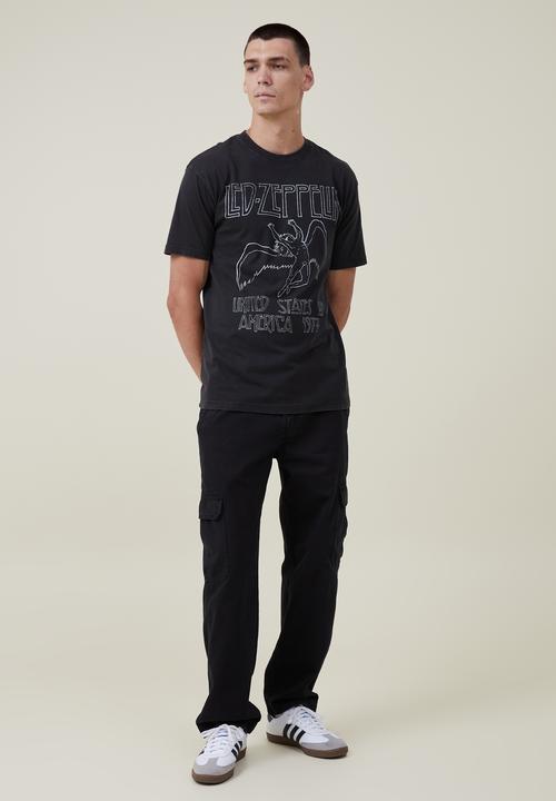 Cotton On - Premium Loose Fit Music T-Shirt - Washed Black 