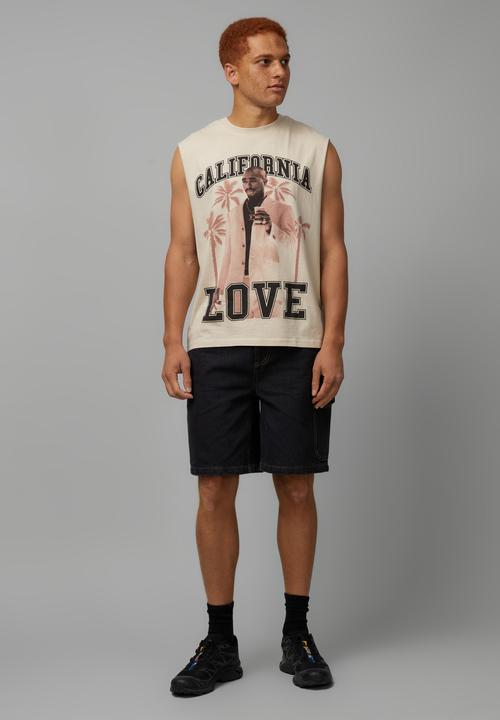 Factorie - Music Merch Muscle Tank - Lcn Bra Washed Beige/Tupac 
