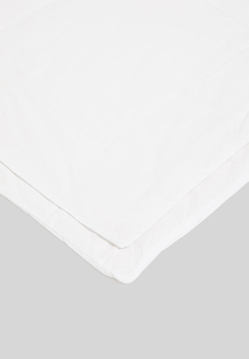 Sixth Floor - 4 Tog Summer Duvet Inner - white