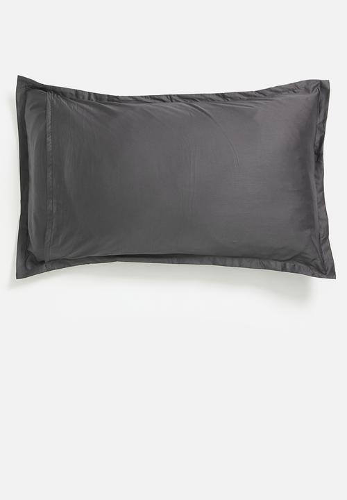 Sixth Floor - T400 Egyptian cotton oxford pillowcase set - graphite