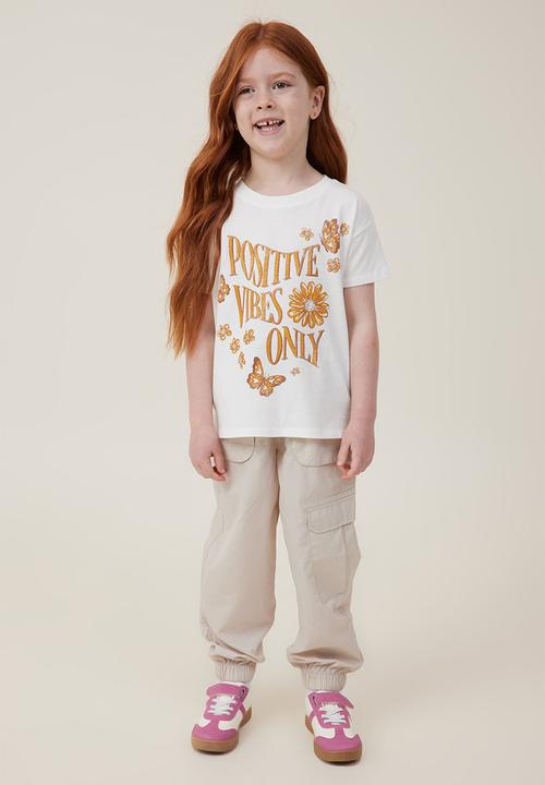 Cotton On - Poppy short sleeve print tee - vanilla/positive vibes