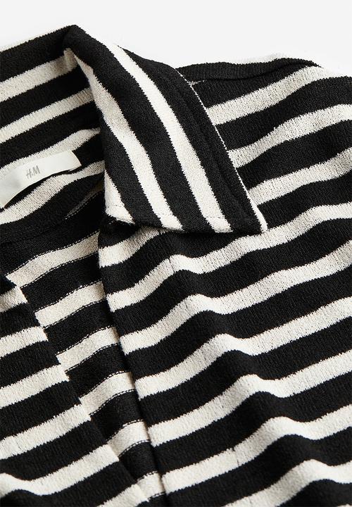H&M - Collared top - black striped 