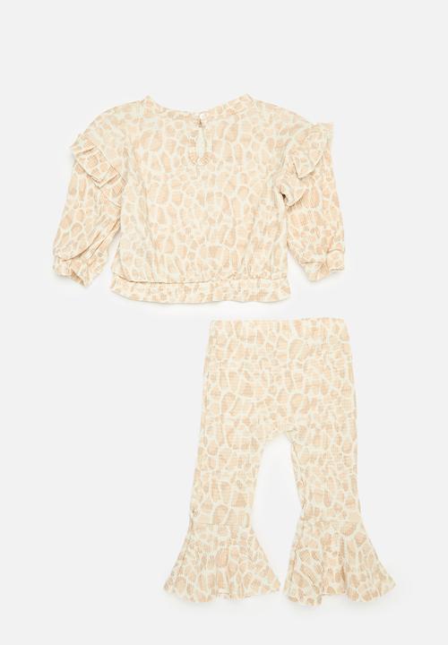 Pop Candy - Ruffle top and flared leg set - leopard print