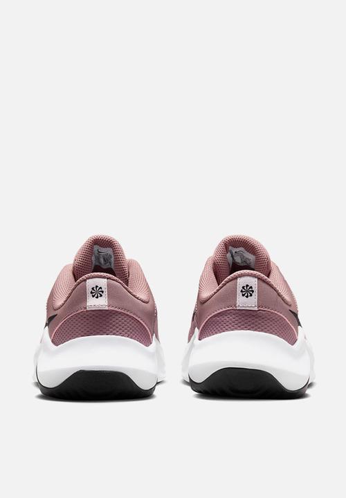 Nike - Legend essential 3 next nature