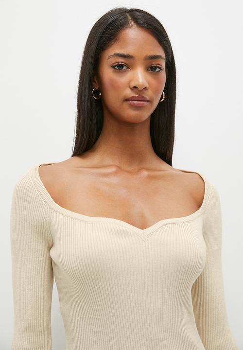 dailyfriday - Sweatheart fitted top - oat