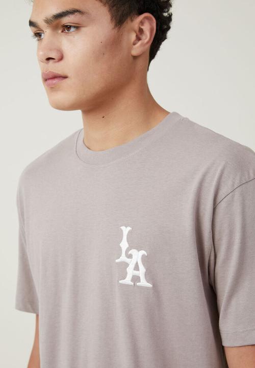 Cotton On - Loose fit graphic t-shirt - dusk / los angeles monogram 