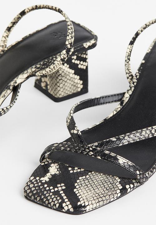 H&M - Heeled sandals - greige snakeskin-patterned