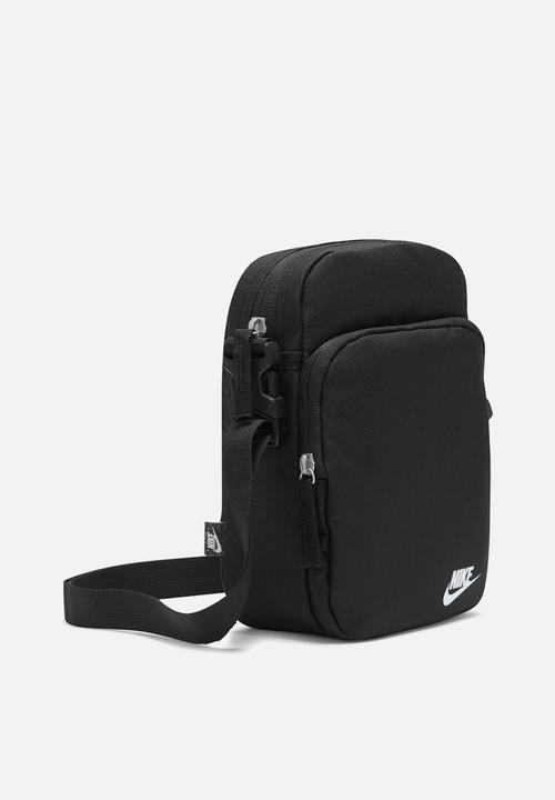 Nike - Nike Heritage Cross-Body Bag 4L - Black/Black/White