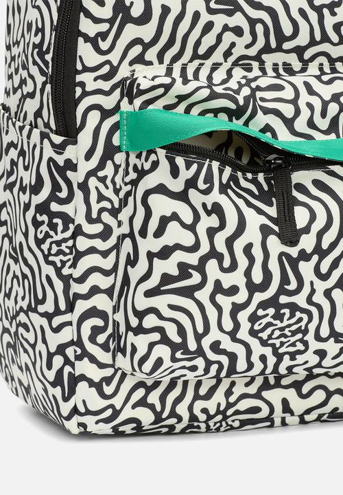 Nike - Nk heritage backpack- hmn crft - black/coconut milk/stadium green