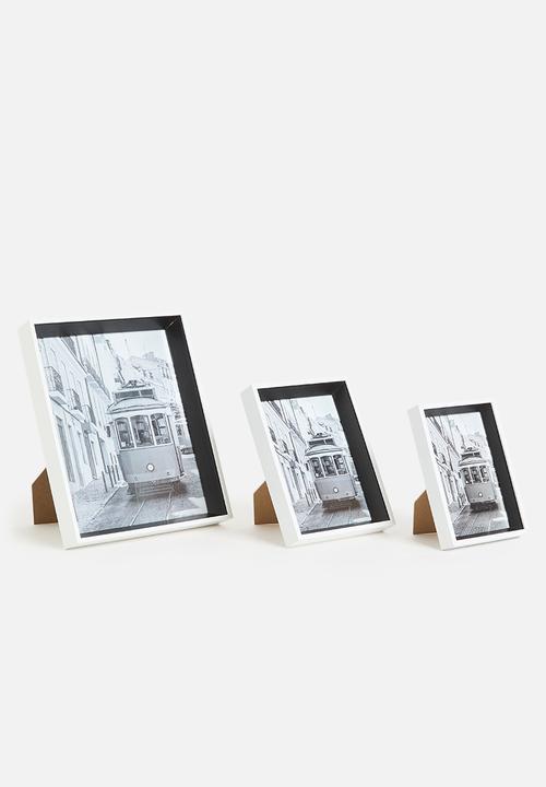 H&S - Set of 3 photo frames - white & black