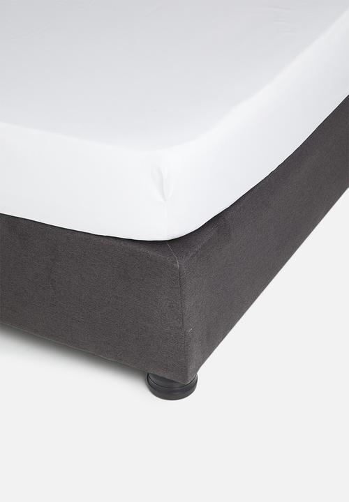 Sixth Floor - T400 Egyptian cotton fitted sheet - white