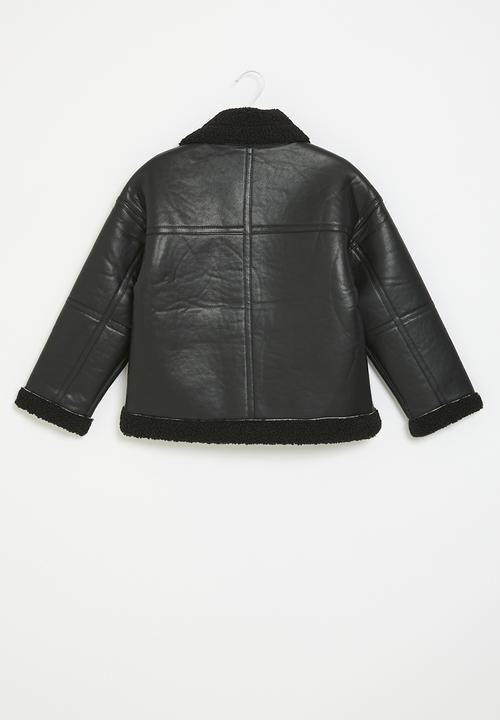 Pop Candy - Faux shearling jacket - black