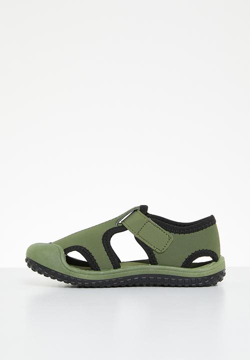 SOVIET - K singh - olive/black