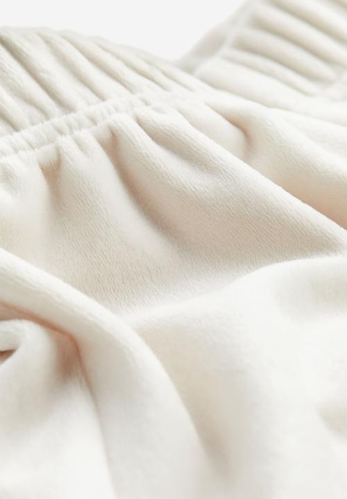 H&M - Velour shorts - natural white