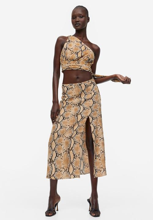 H&M - Cropped one-shoulder top - beige/snakeskin-patterned