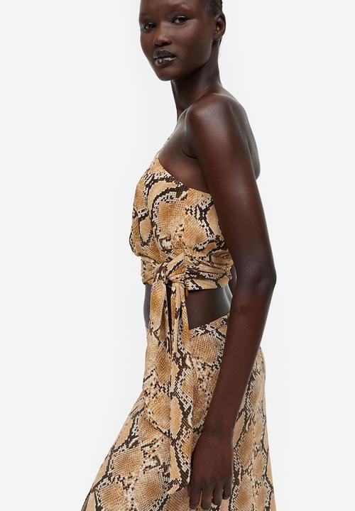 H&M - Cropped one-shoulder top - beige/snakeskin-patterned
