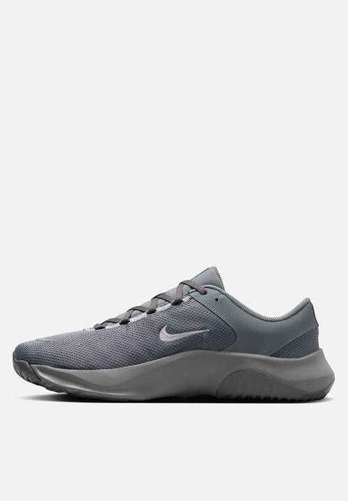 Nike - Legend Essential 3 Next Nature