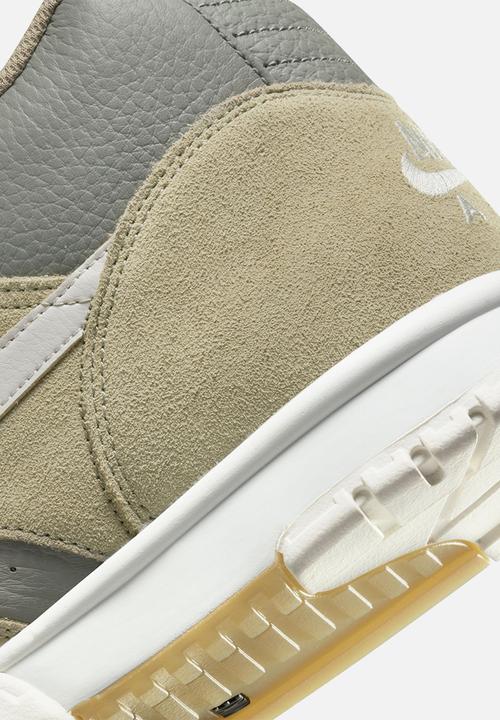 Nike - AIR TRAINER 1