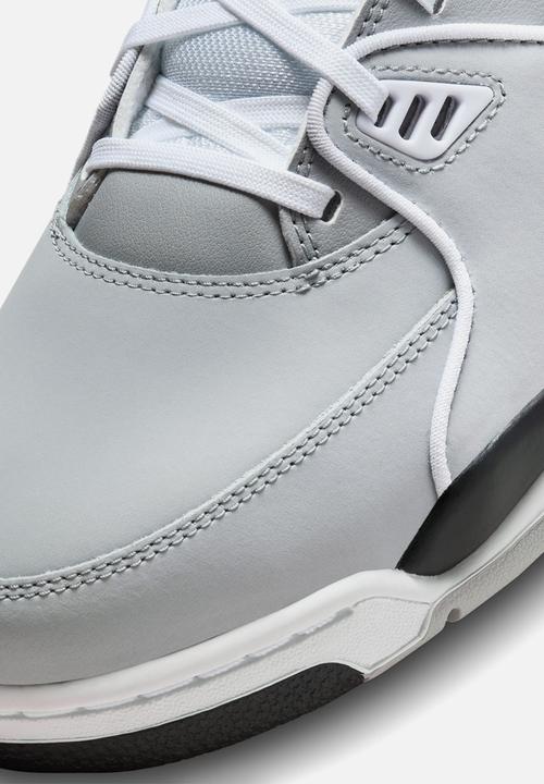 Nike - AIR FLIGHT 89