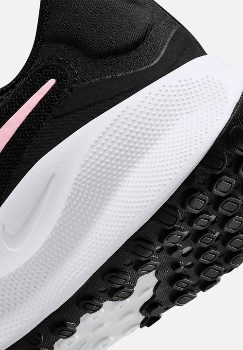 Nike - Revolution 7