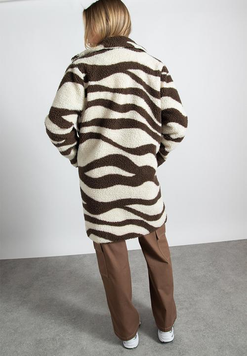 Daisy Street - Swirl print borg coat - chocolate brown and cream