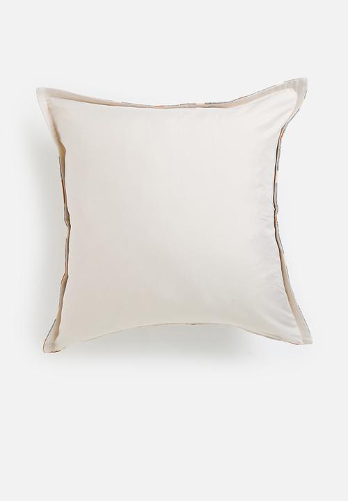 Grey Gardens - Sunshine cushion cover - neutral