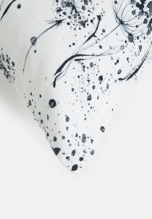 Grey Gardens - Dandelion cushion cover - white