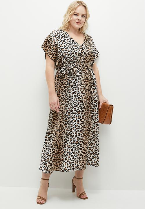 edit - Grown on sleeve midi dress - blurred animal