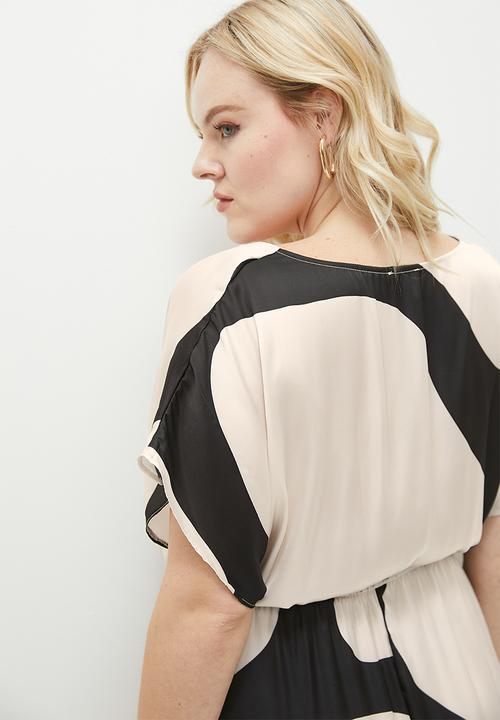 edit - Grown on sleeve midi dress - black & white