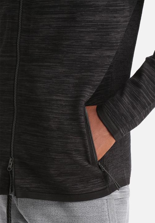 Nike - Tech Knit Windrunner