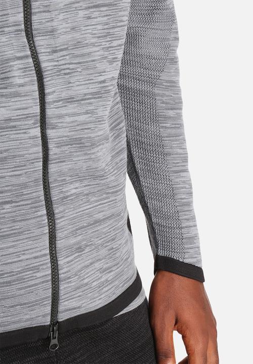 Nike - Tech Knit Windrunner