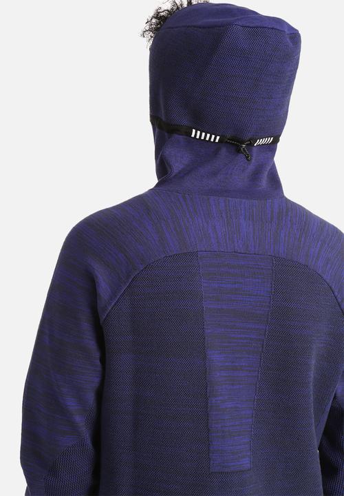 Nike - Tech Knit Windrunner