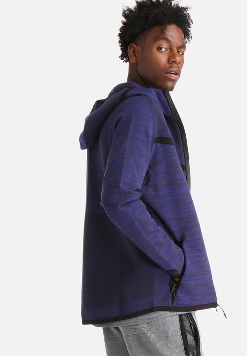 Nike - Tech Knit Windrunner