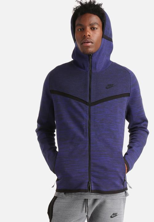 Nike - Tech Knit Windrunner