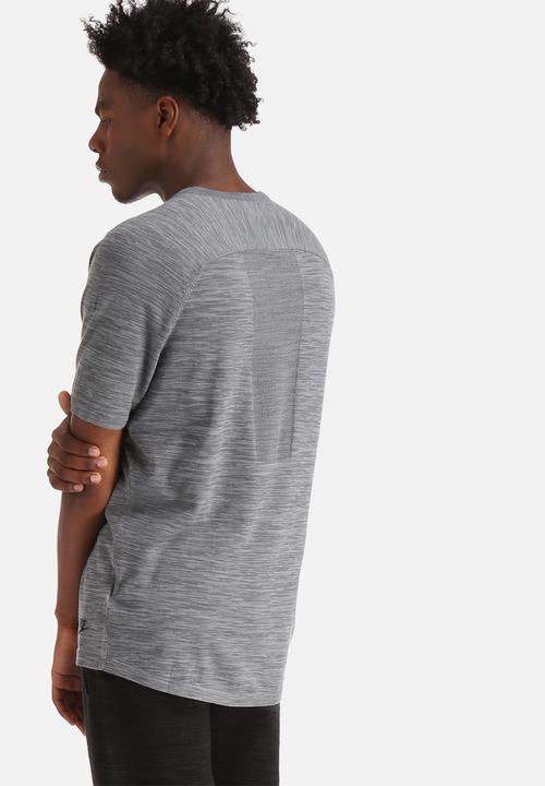 Nike - Tech Knit Pocket Tee